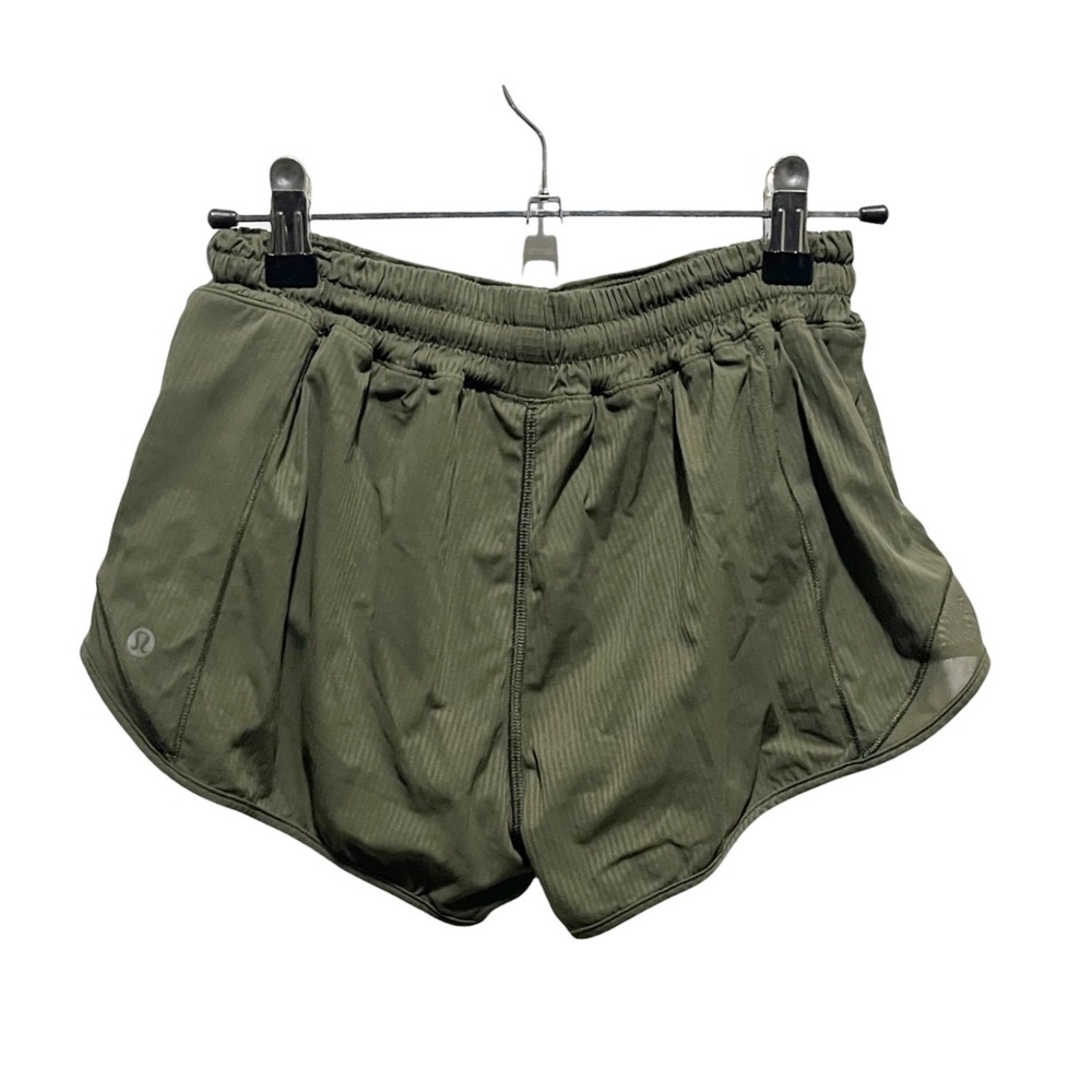 lululemon Hotty Hot High-Rise Lined Short 2.5" Military Green Size 4